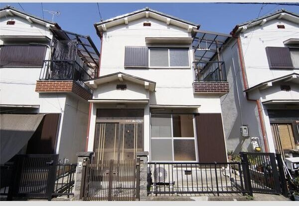 春日元町１丁目戸建て