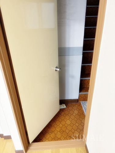 春山邸の玄関|玄関です