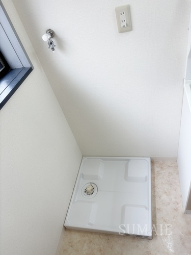 春山邸の設備|洗濯機置き場です