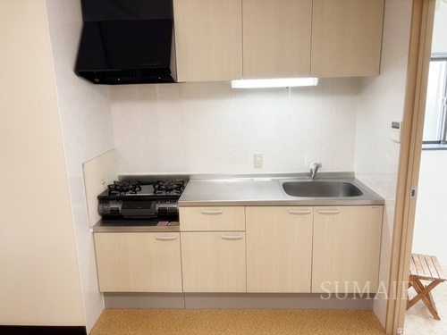 春山邸のキッチン|お料理しやすいキッチンです