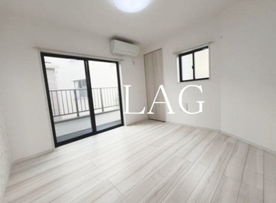 【居間・リビング】 | メルディア松戸 | 洋室のお部屋です。