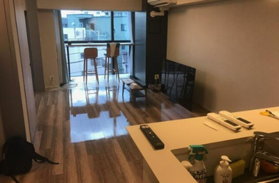 【居間・リビング】 | デュフレ渋谷本町 | 下町情緒漂う不動通り商店街へ徒歩３分の閑静な住環境