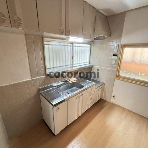 池田一丁目貸家のキッチン