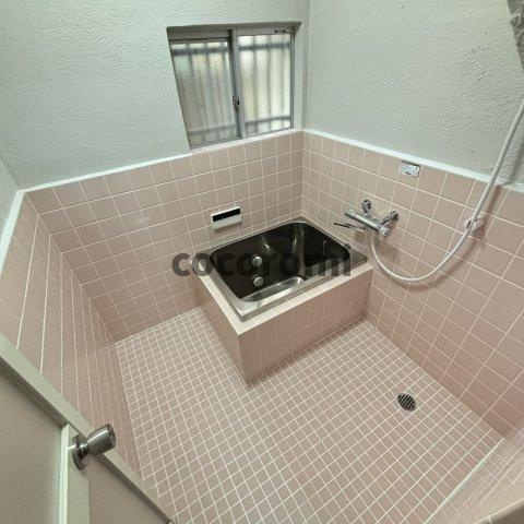 池田一丁目貸家の浴室