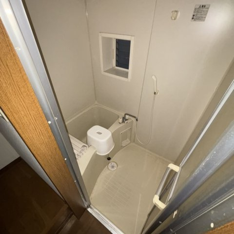 仁和寺町ハイツの浴室