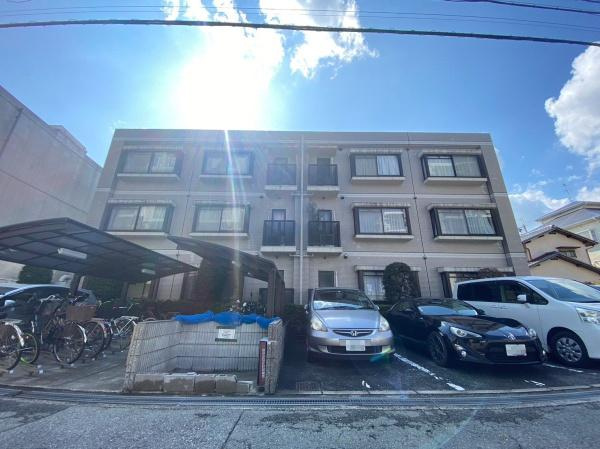 グリーンエクセル柴原の外観