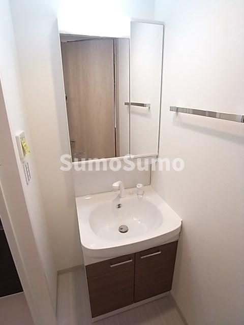 アドバンス三宮グルーブの洗面所