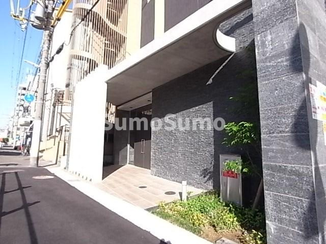 アドバンス三宮グルーブのエントランス