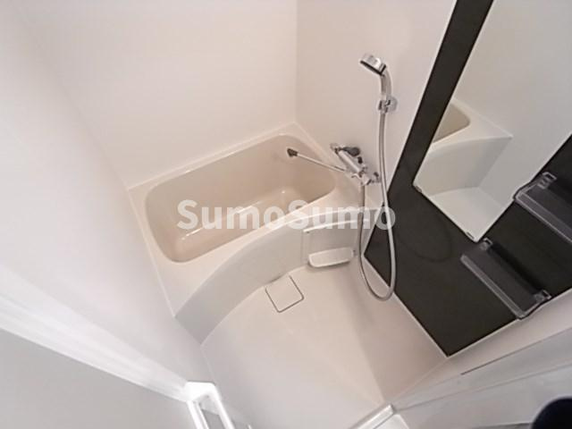 アドバンス三宮グルーブの浴室