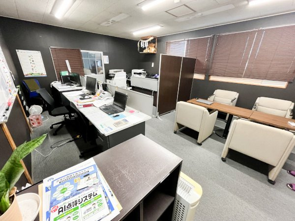 豊町倉庫の内装