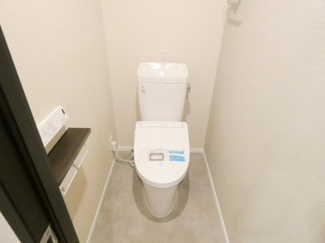 【トイレ】 | コルサムSI与野 | 快適な暮らしに欠かせない、温水洗浄便座完備