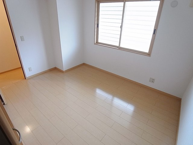 アンソレイエの内装|洋室も各部屋明るいです