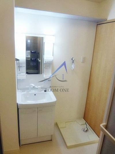 高見シャーメゾンの洗面所|洗面台です。