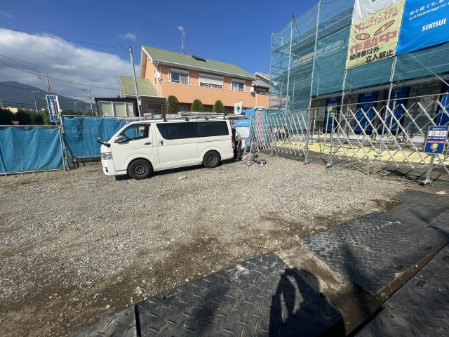 シャンピニオンの駐車場