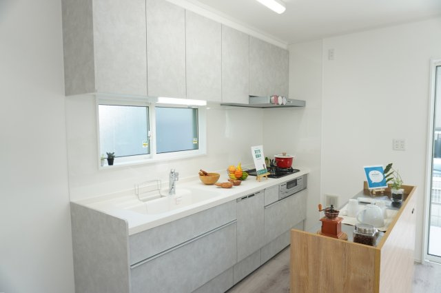 越谷市大字弥十郎 新築一戸建のキッチン