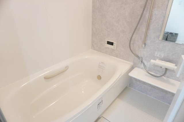 越谷市大字弥十郎 新築一戸建の浴室