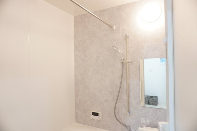 越谷市大字弥十郎 新築一戸建の浴室