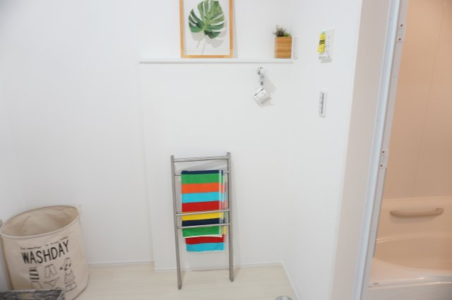 越谷市大字弥十郎 新築一戸建のランドリースペース