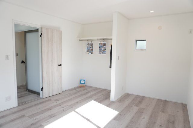 越谷市大字弥十郎 新築一戸建の洋室