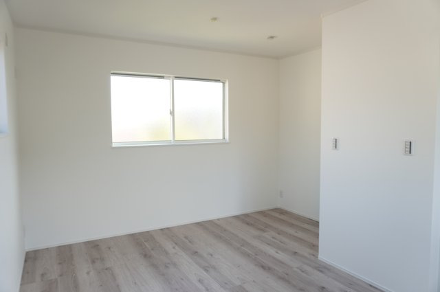 越谷市大字弥十郎 新築一戸建の洋室