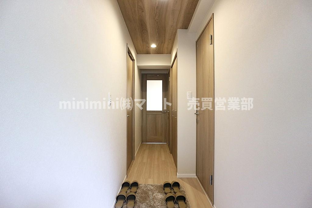 中津グランドハイツの玄関