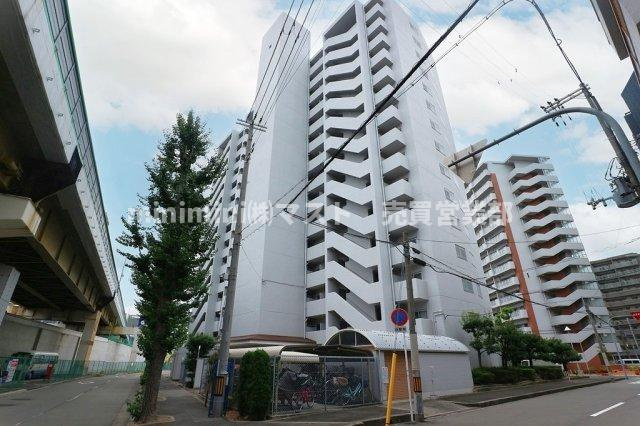 中津グランドハイツの外観