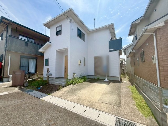 守山市小島町　中古戸建ての外観