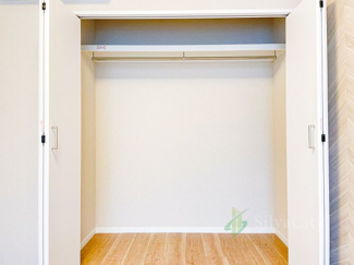 【収納】 | ハイツ三鷹 | クローゼット