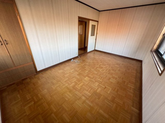 【寝室】 | 積川町　中古戸建 | 親切・丁寧を心がけ、お客様目線で物件探しのお手伝いをさせて頂きます♪お気軽にお問い合わせください！