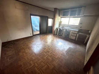 【居間・リビング】 | 積川町　中古戸建 | 【広々８ＤＫ】子供部屋や趣味のお部屋も作れますね♪是非現地にてご確認ください♪