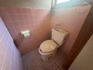 【トイレ】 | 積川町　中古戸建 | 家探しはどうやってするの？から資金のことや住宅ローン、税金や制度のことまで住宅の難しいことをわかりやすく説明いたします♪