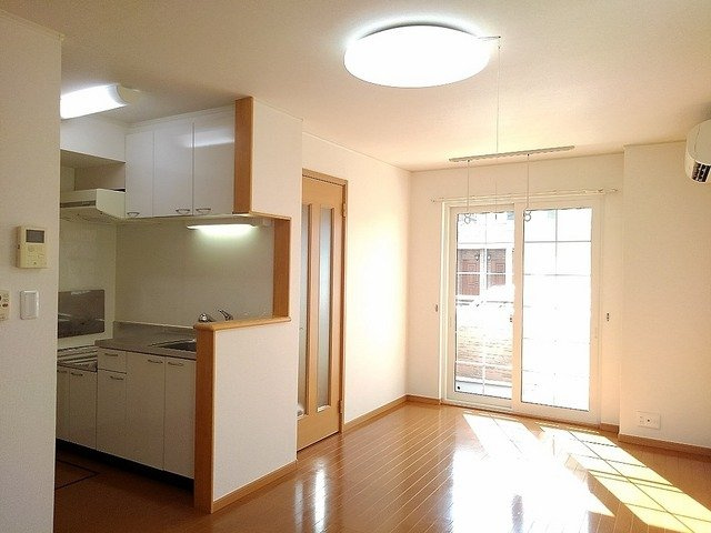 ベルフレージュＡの居間・リビング