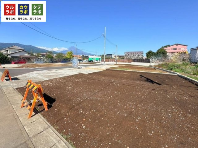 裾野市深良Ⅰ　新築戸建　全６棟　A号棟の前面道路含む現地写真