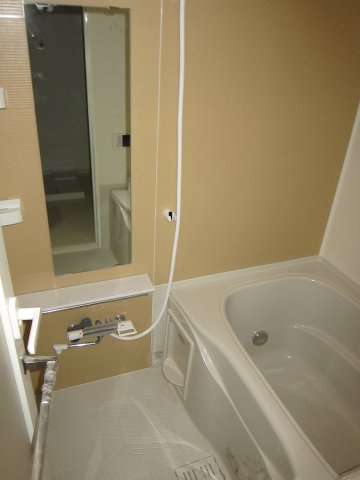 新潟市中央区本町通７番町の賃貸マンションの浴室