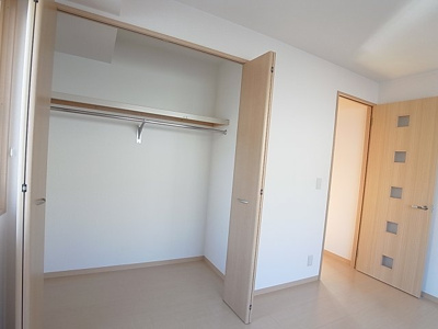 【収納】 | アンダンテ鈴蘭 | 幅広の大型クローゼット収納スペース