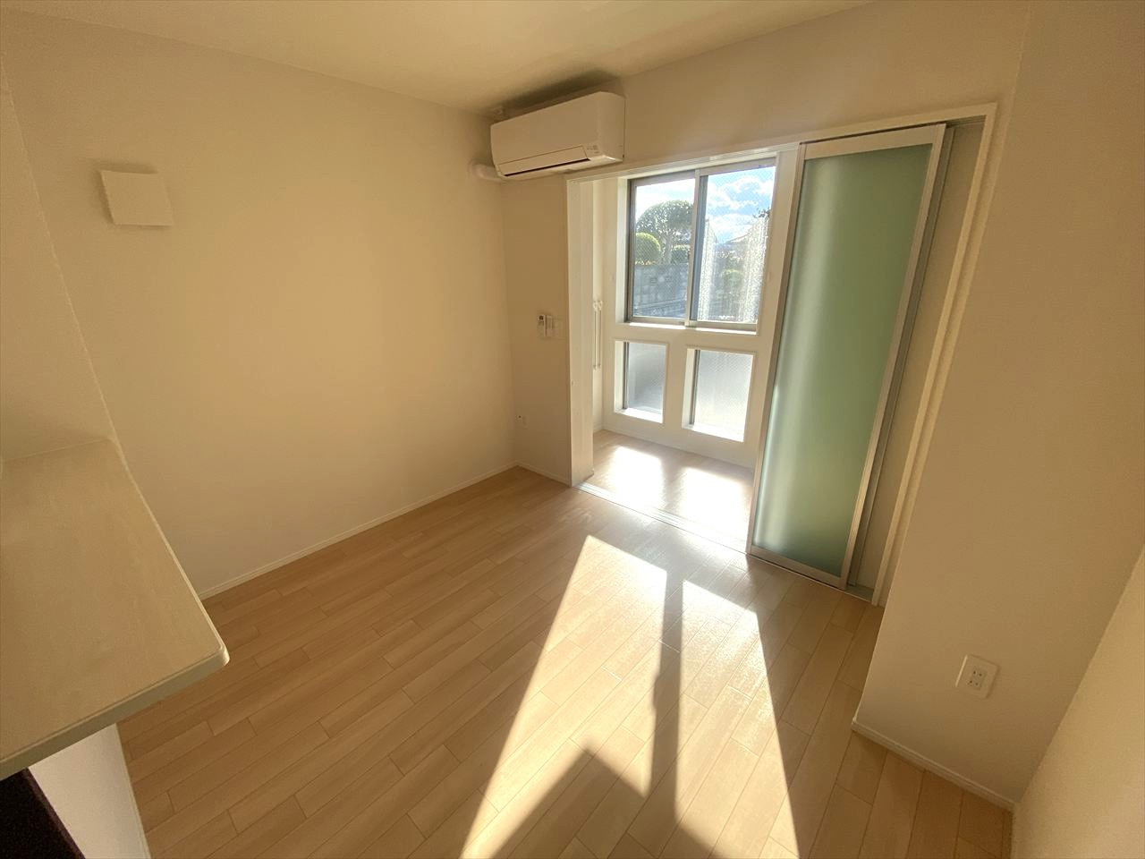 WBeCの居間・リビング