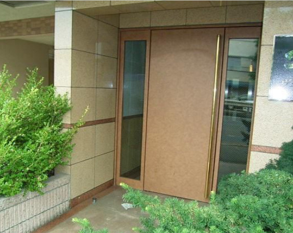 ヴェルト上野毛　分譲　常時ゴミ出し可　セキュリティ充実のエントランス