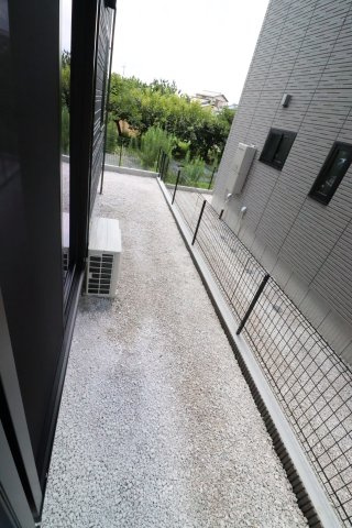 ルミナスⅠの駐車場