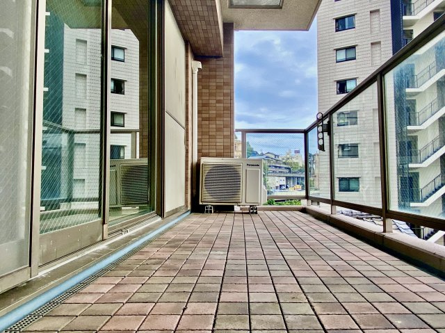 ゼファー熱海シーヒルズのバルコニー