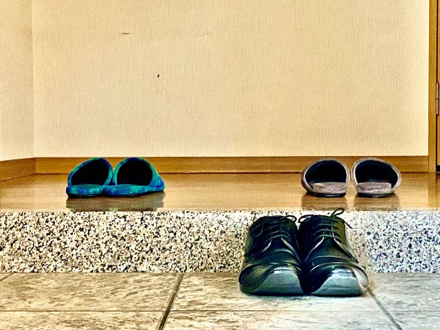 ゼファー熱海シーヒルズの玄関