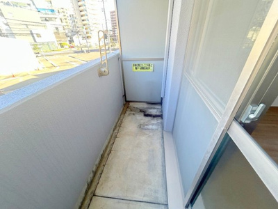 【バルコニー】 | クレールIWAI | お洗濯にも便利なバルコニー付き