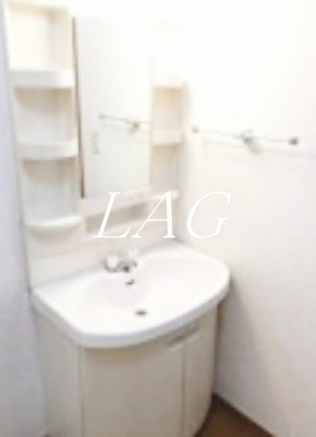 【洗面所】 | ファミーユカネコⅡ | 独立洗面台です。