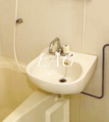 【洗面所】 | カテリーナ大森 | 洗面台です。