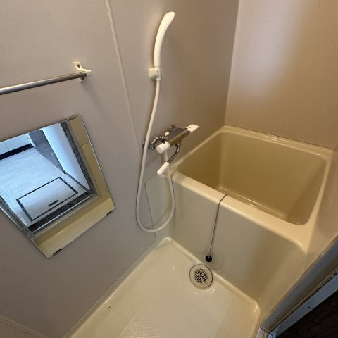 レインボーマンションの浴室