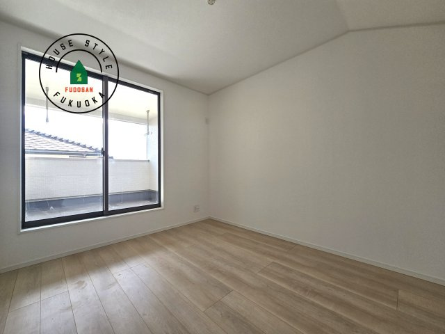 糟屋郡新宮町緑ヶ浜２丁目第1-2棟（2号棟）の内観：施工例|各部屋収納を備えており過ごしやすいお家です！