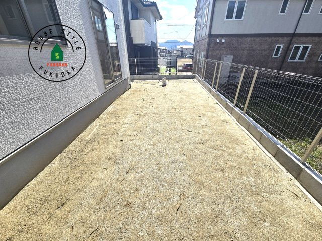 糟屋郡新宮町緑ヶ浜２丁目第1-2棟（2号棟）の庭|お庭で自由な時間を過ごせます。