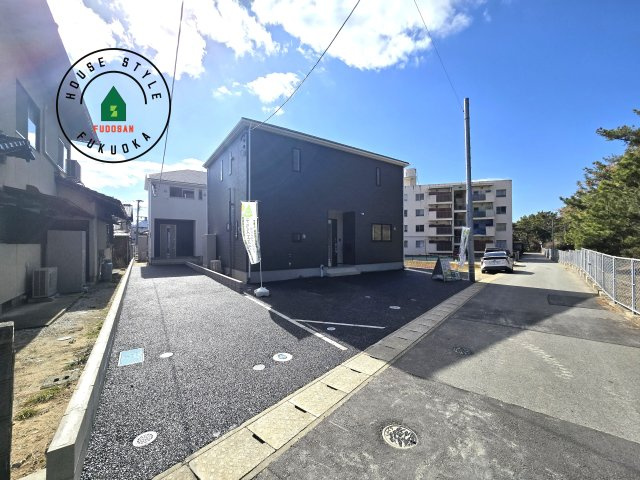 糟屋郡新宮町緑ヶ浜２丁目第1-2棟（2号棟）の前面道路含む現地写真|見学の時間などお気軽にお問い合わせ下さい。