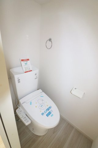 郡山市安積町笹川字北向　　  1号棟　　安積第3小学校、安積第2中学区　のトイレ