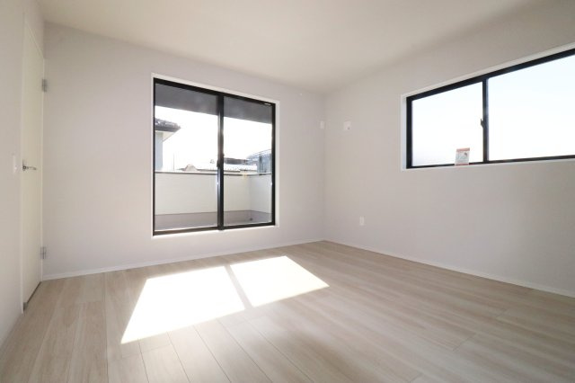 郡山市安積町笹川字北向　　  1号棟　　安積第3小学校、安積第2中学区　の洋室|２階寝室　１１．０帖