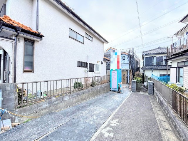 戸塚区舞岡町　新築戸建て　第1の外観|◆堂々たる趣ながら、主張し過ぎずどこか余裕を感じさせるシャープなフォルムで佇む邸宅は、晴天の空と照らし合わせる事で、本来あるべき完成形の姿を見せてくれます。
